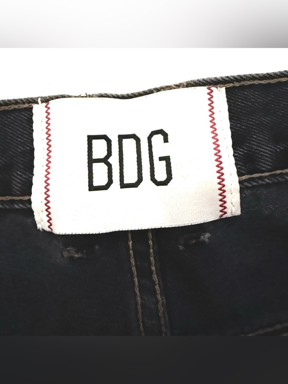 Urban Outfitters BDG Black Faded Super High Rise Denim Carpenter Shorts Size 32 - Picture 7 of 11